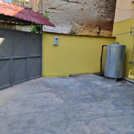 Jon'S Apartment Tiranë Ngoại thất bức ảnh
