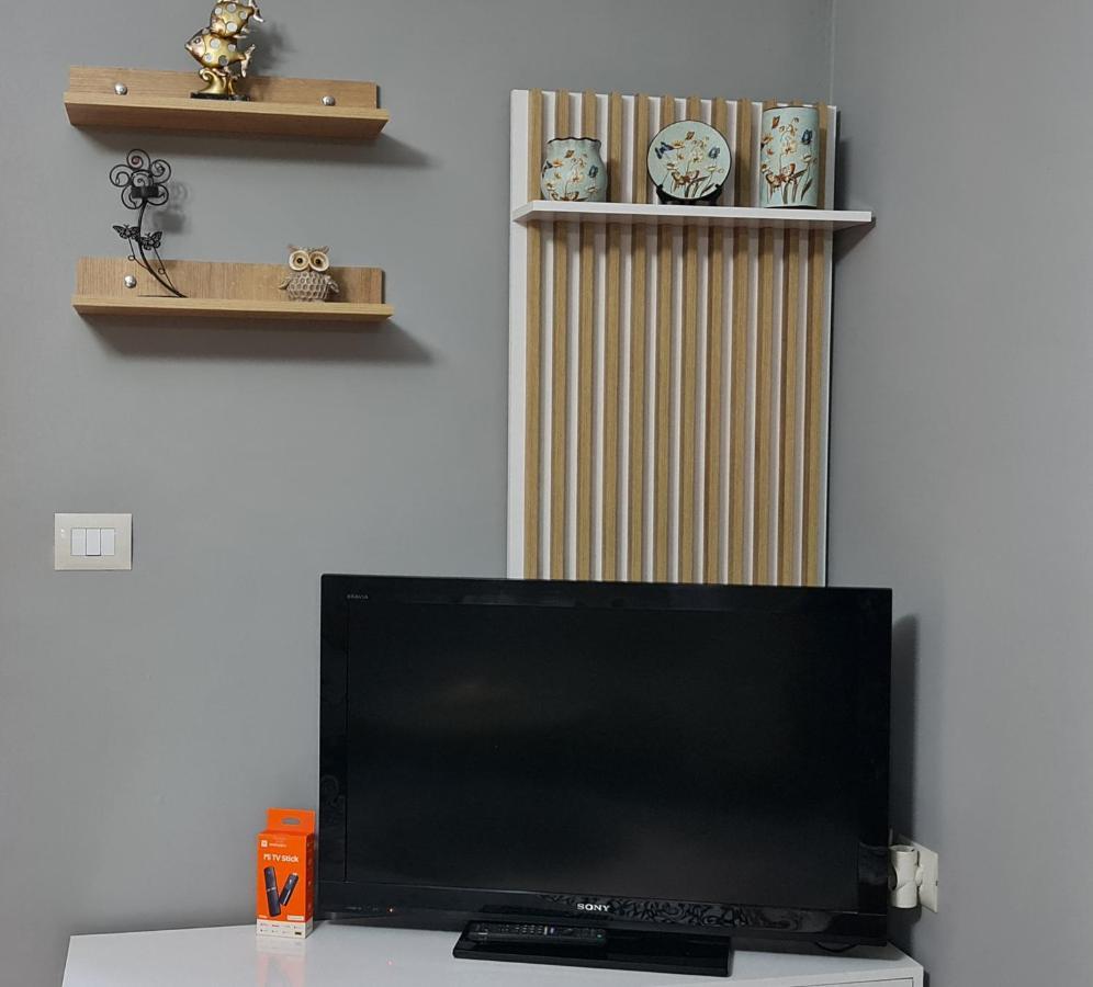 Jon'S Apartment Tiranë Ngoại thất bức ảnh