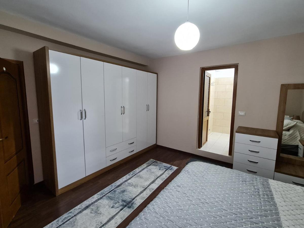 Jon'S Apartment Tiranë Ngoại thất bức ảnh
