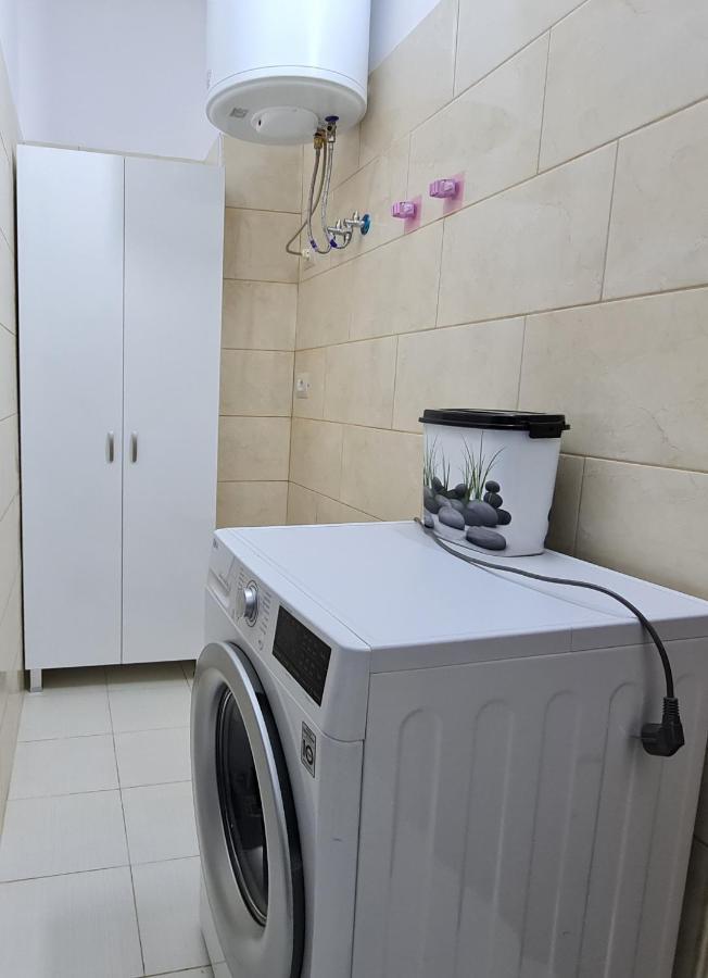 Jon'S Apartment Tiranë Ngoại thất bức ảnh
